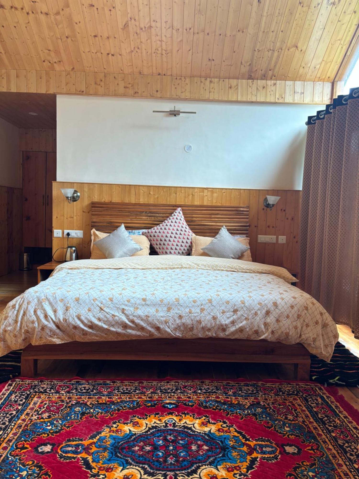 Toshim Homestay Sangla Bagian luar foto